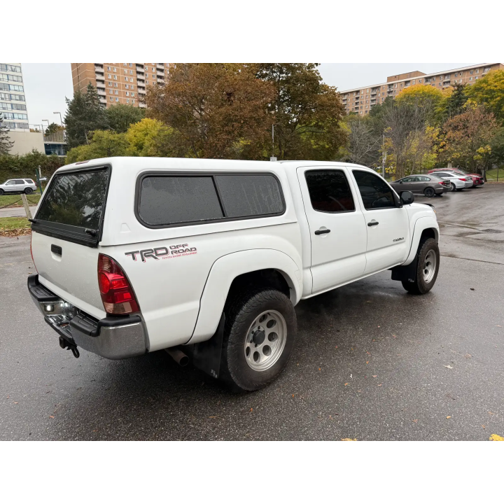 2007 Toyota Tacoma 4x4 (ZERO RUST PERFECT 110 POINT VEHICLE)
